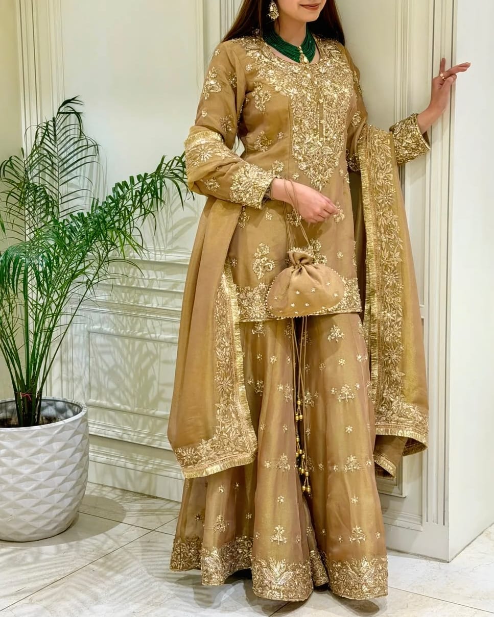 Elegant Moss Silk Suit Se