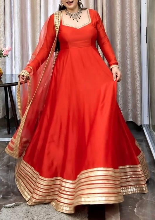 Roman Silk Gown Set