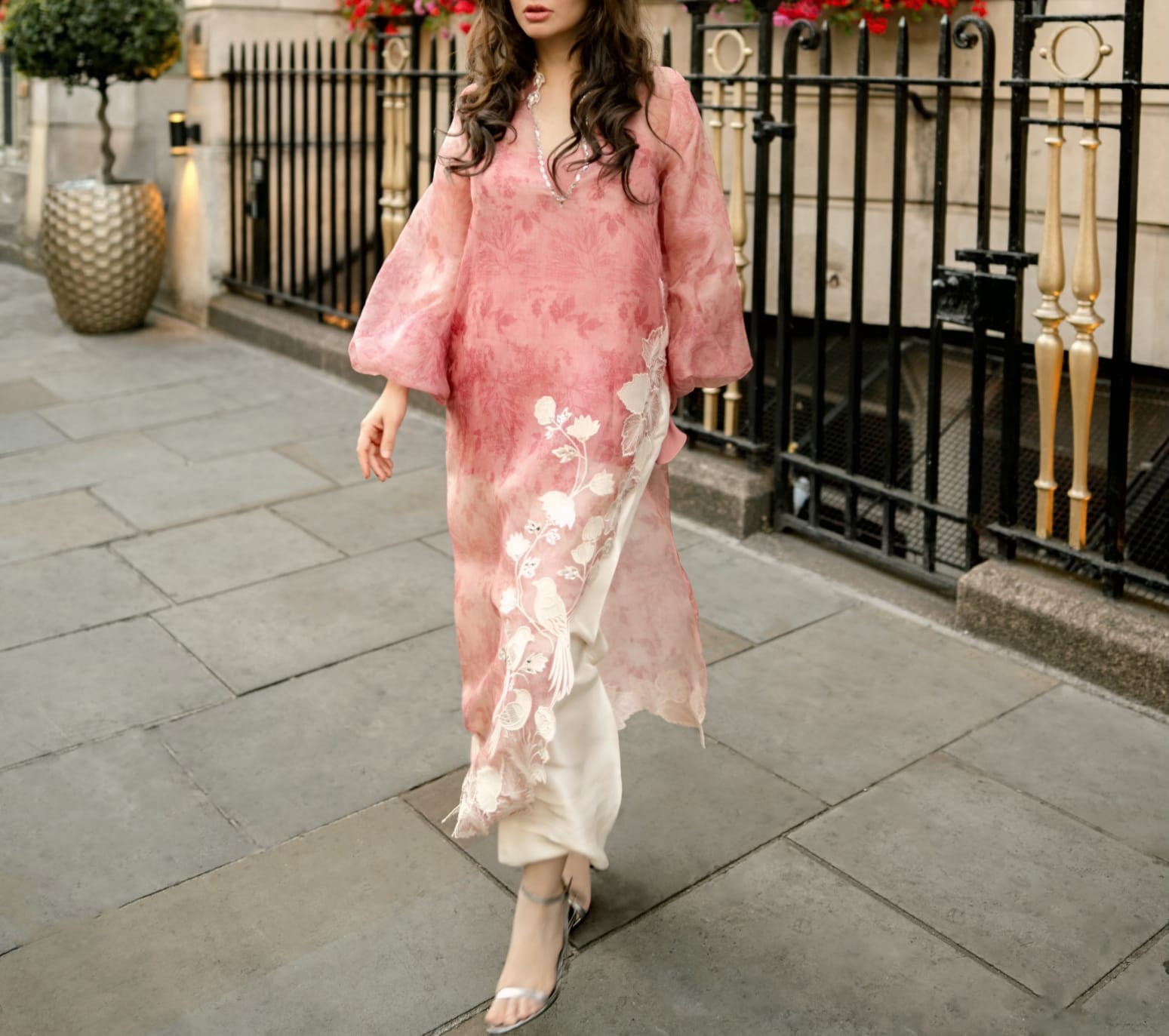 Stunning 3-piece outfit