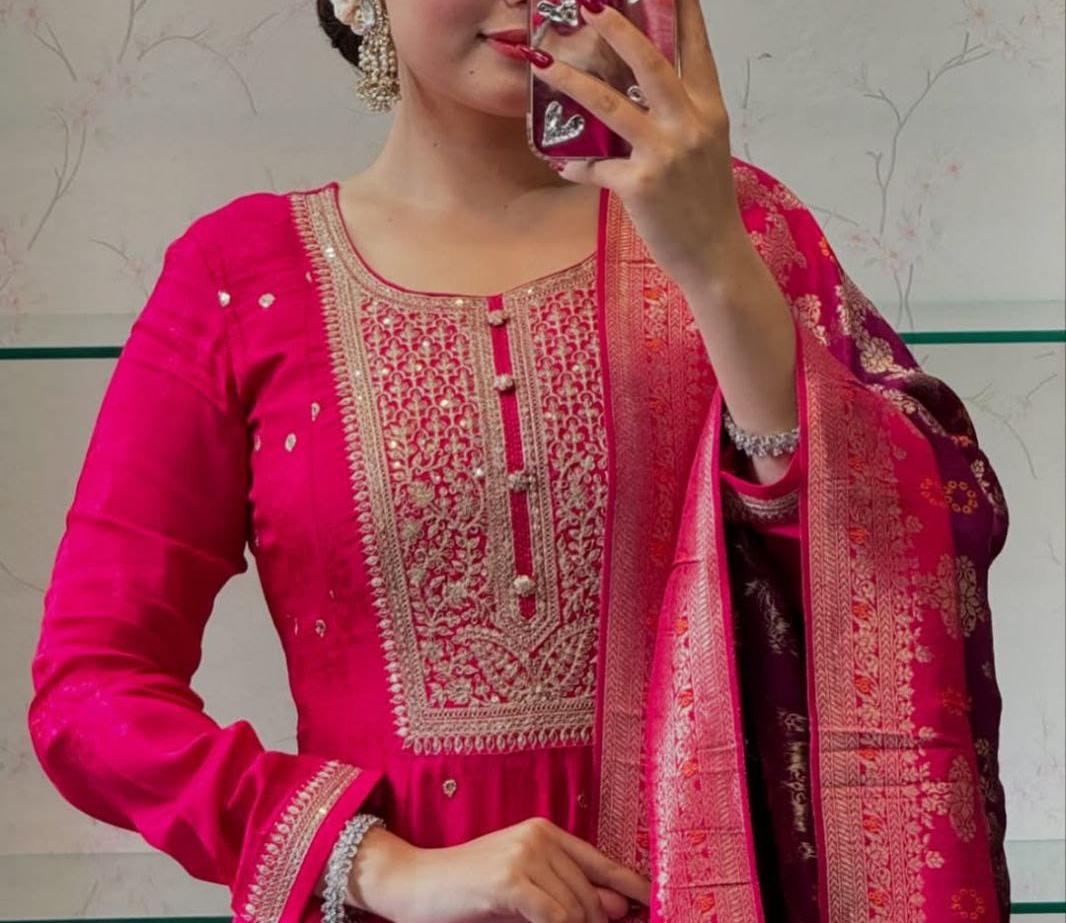 Anarkali Set - Royal Elegance Meets Modern Grace