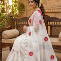 Elegant Saree with exquisite Craftsmanship