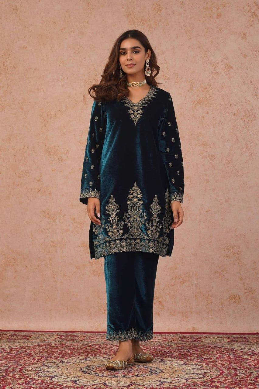 Blue Velvet Designer Set