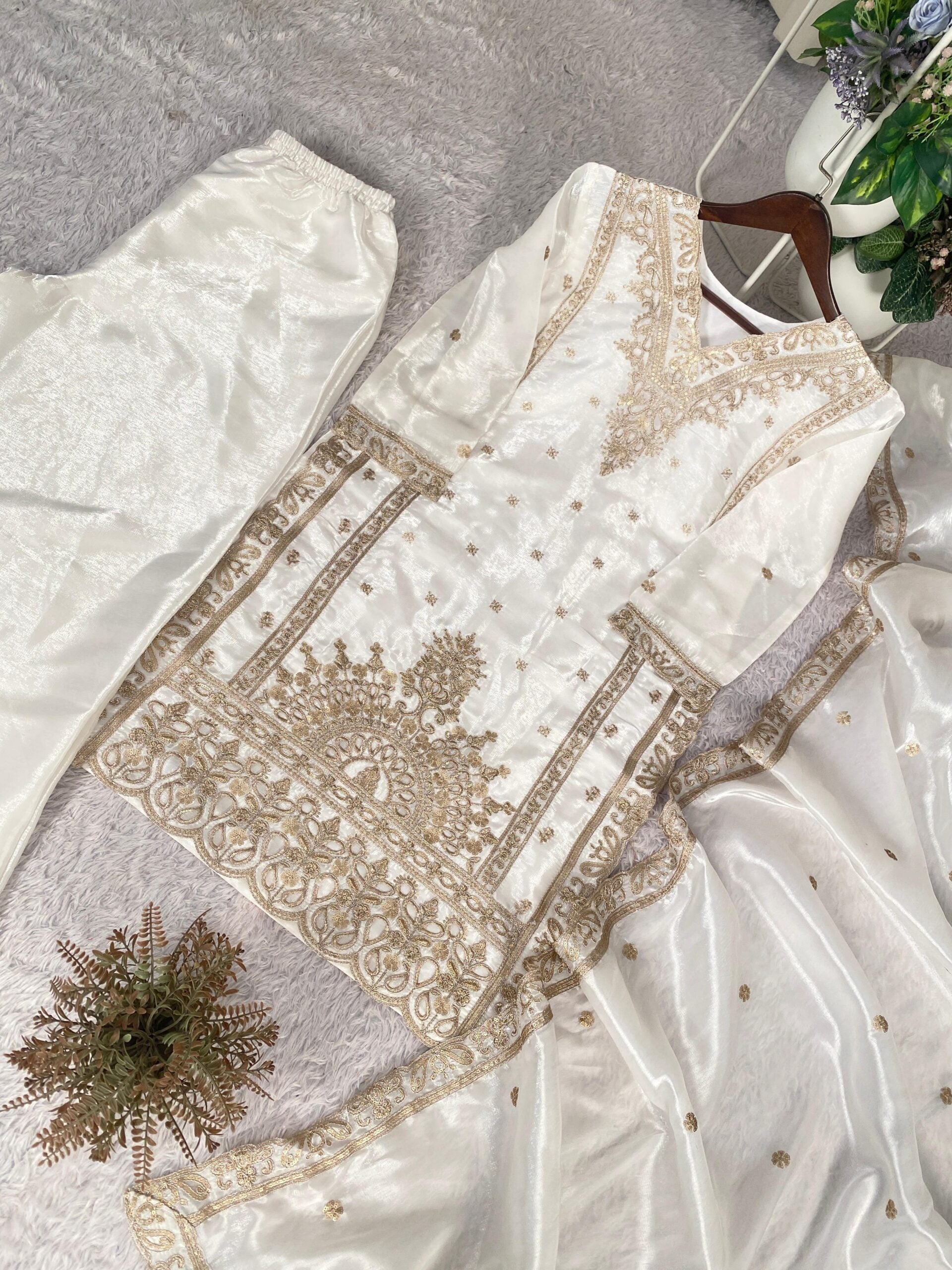 Trendy Jimmy Choo Suit Set