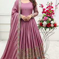 Chinon Gown Set