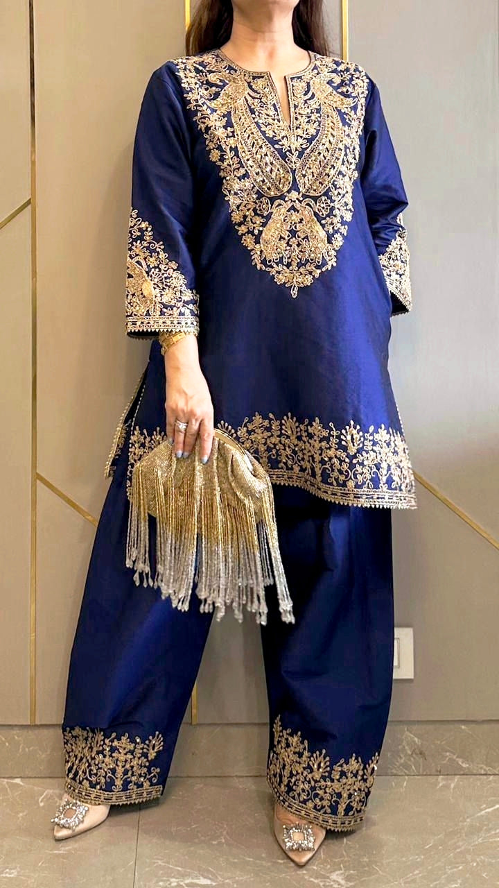 Chinon Silk Set- Statement of Luxury & Grace